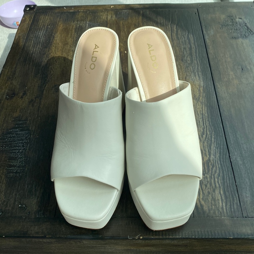 Platform, heeled mule - Picture 3 of 7